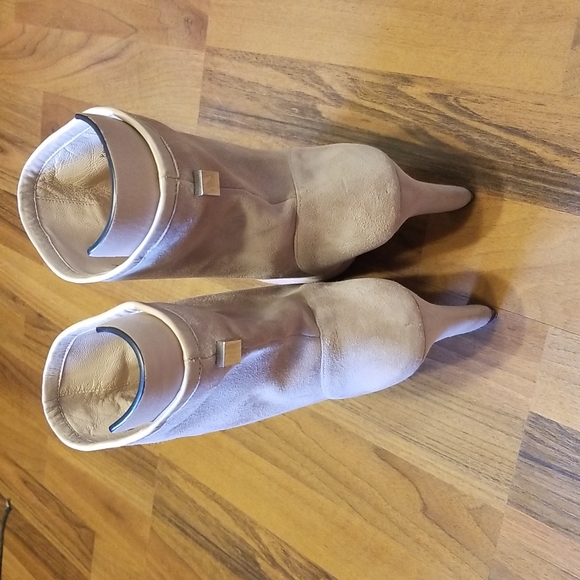 Stuart Weitzman Brooks Bootie Blush Pink Soft Suede Slouchy Boot, Size 8… - Picture 7 of 16